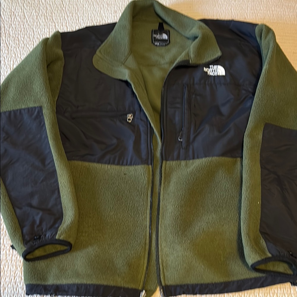 The North Face Men's Green and Black Jacket